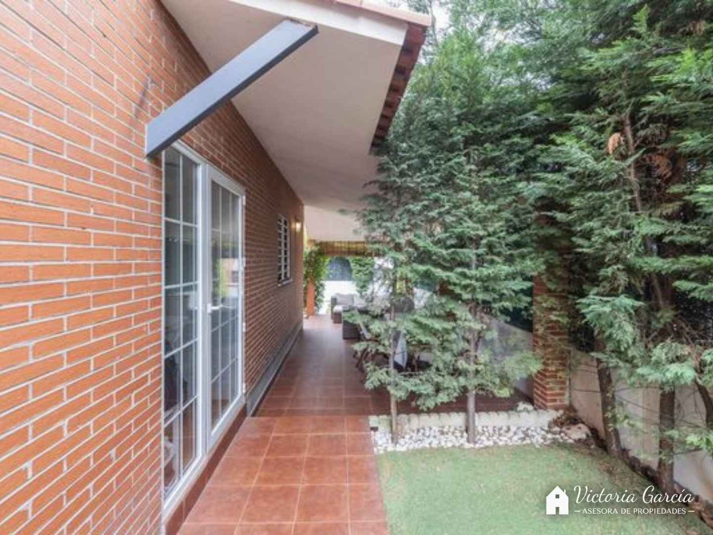 Chalet adosado Miramadrid - Lateral fachada