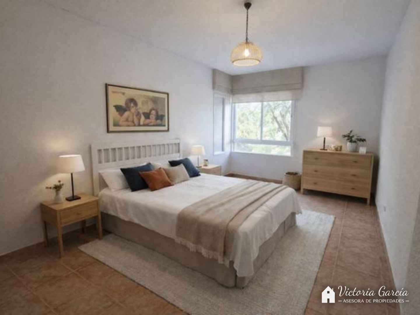 Chalet independiente en Caraquiz - Dormitorio
